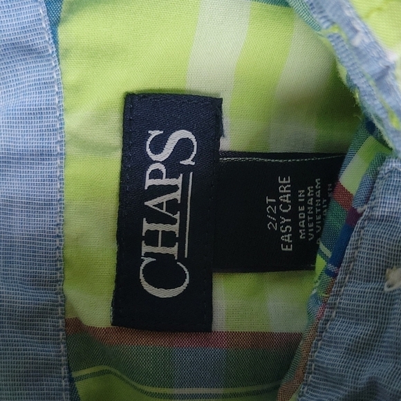 2/$20 Chaps button down - Picture 3 of 3